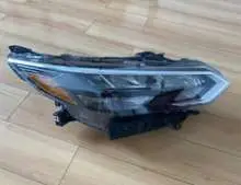 Sentra фара США W/Led 26060-6LY5A R 26010-6LY5A — Nissan Sentra 2024
