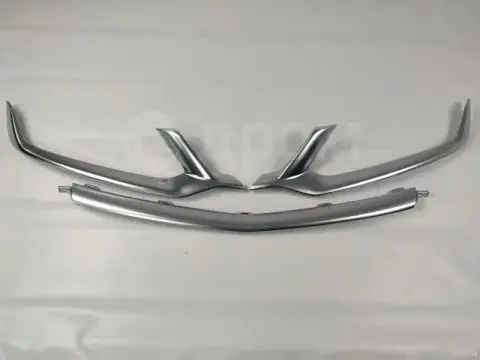 Верхний средний декоративная накладка передний бампер 6013024400 — Geely Coolray Sport