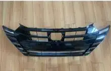 2024 Versa передний решётка радиатора 62070-6EM0A — Nissan Versa 2024