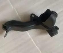 20 Versa патрубок в сборе 16554-5RB2B — Nissan Versa 2020