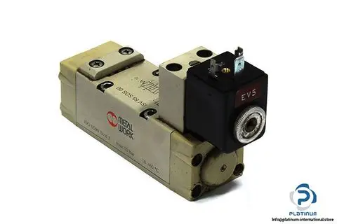 Фара L:7051021100 R:7051021000 — Geely Borui GE