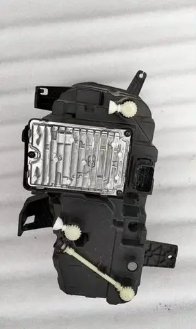 Фара L:8889335759 R:8889335761 — Geely Zeekr/Lynk&Co