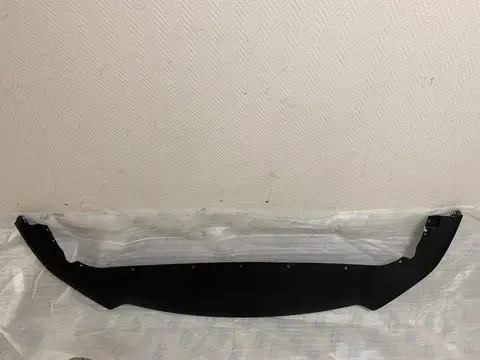 Передний бампер накладка нижний 6010084900 — Geely Coolray Sport