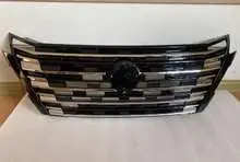2025 X-Trail передний решётка радиатора W/отверстием 62310-4MT0B — Nissan X-Trail 2025