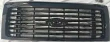 Решётка радиатора AL3Z8200 — Ford 2009-2014 F150