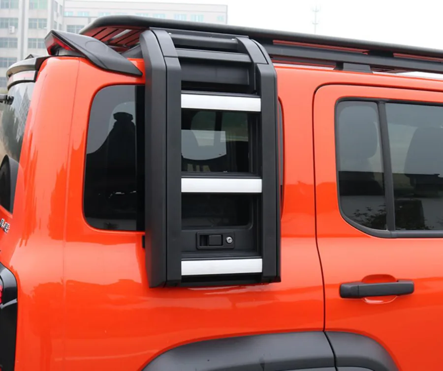 Бак 300 Defender стиль лестница — Tank (GWM)