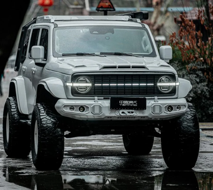 Бак 300 решётка радиатора с фонарь (Replacement) — Tank (GWM)