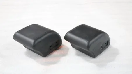 Land Rover старый Defender передний бампер Rubber колпачок — Land Rover